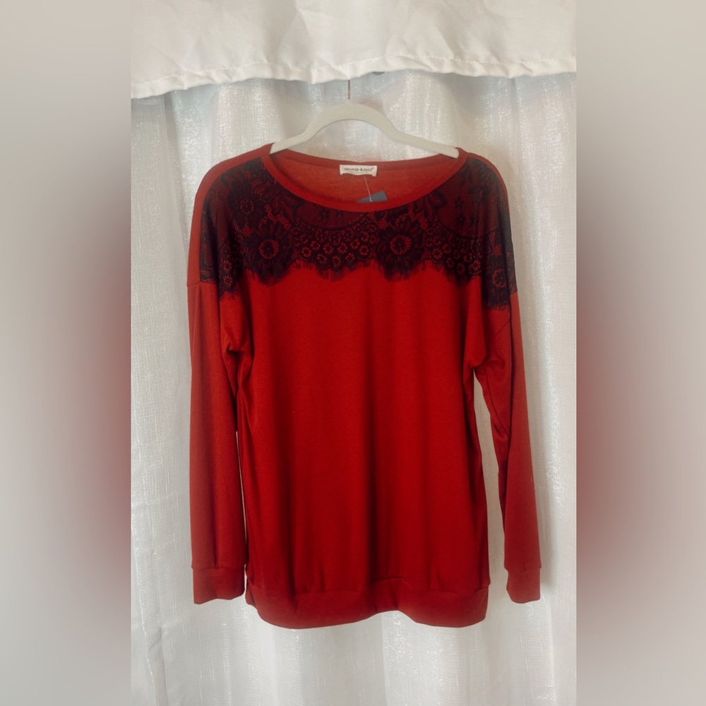 LONG SLEEVE SWEATER